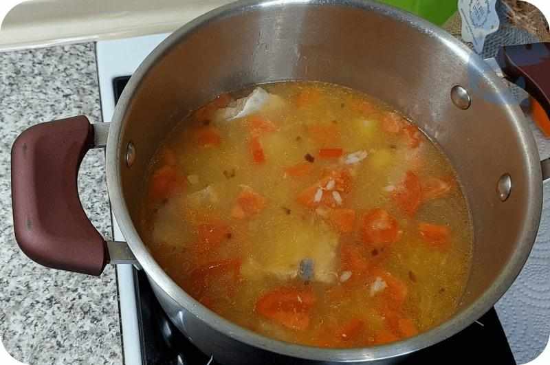 Наваристый суп из горбуши