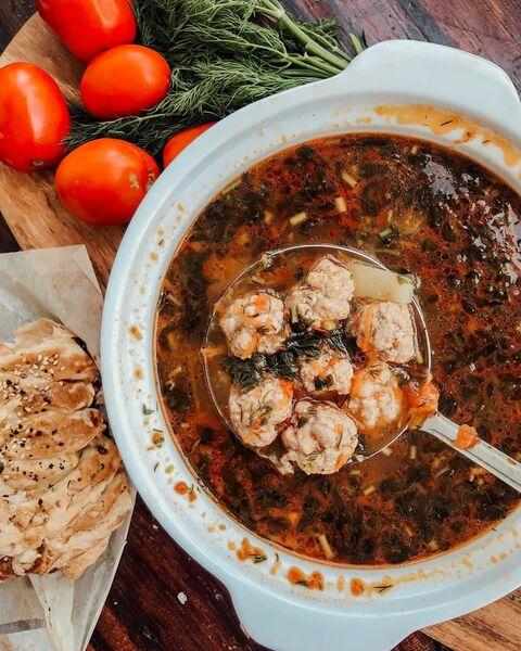 Рыбный томатный суп