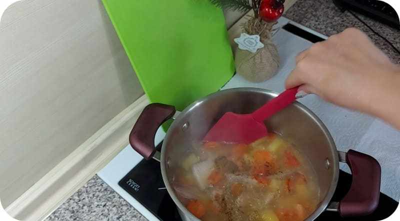 Приготовление супа из окуня