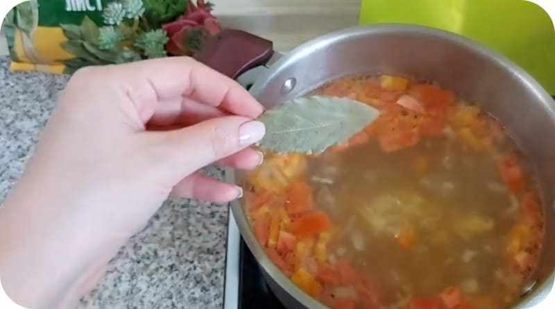 Лавровый лист для ароматного супа