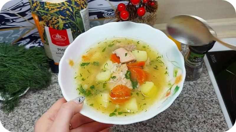 Готовый суп из горбуши