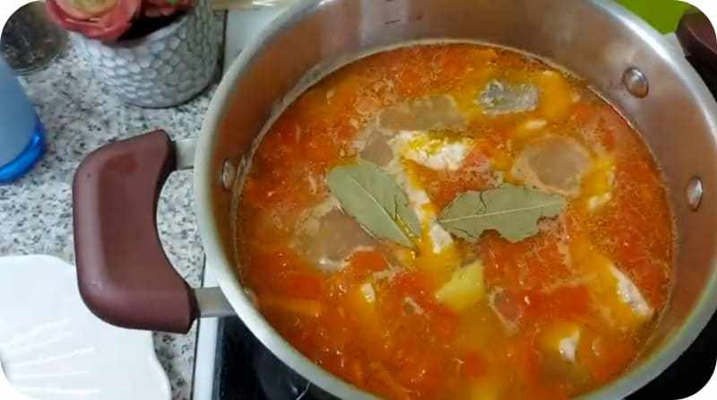 Свежий суп из томатов