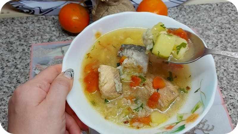 Уха готовая духмяная
