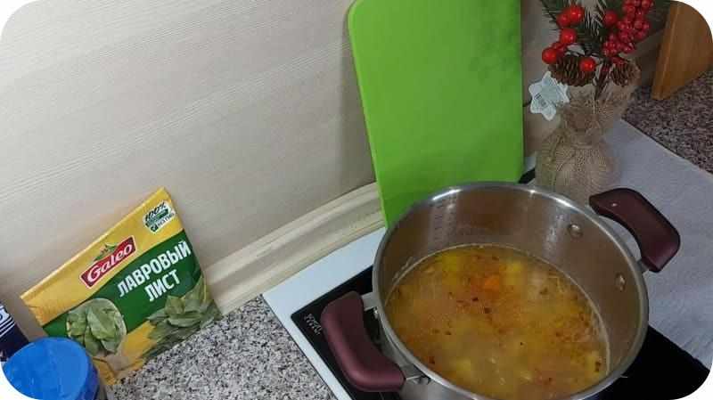 Наваристый суп из горбуши
