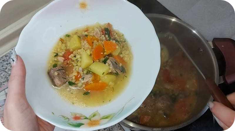 Сытный суп с пшеном из горбуши